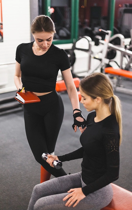 Personal trainer messaging platform coaching session