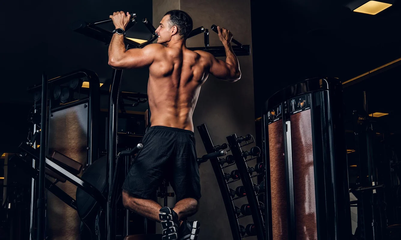 Track workouts and client performance with the app for tracking gym progress.